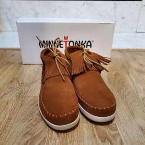 NEW in Box MINNETONKA Women’s Venice Brown Moccasin Shoes SZ 7.5